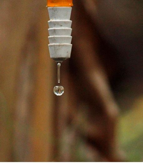 water drops from pipe